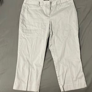 Attention Modern Fit Capris